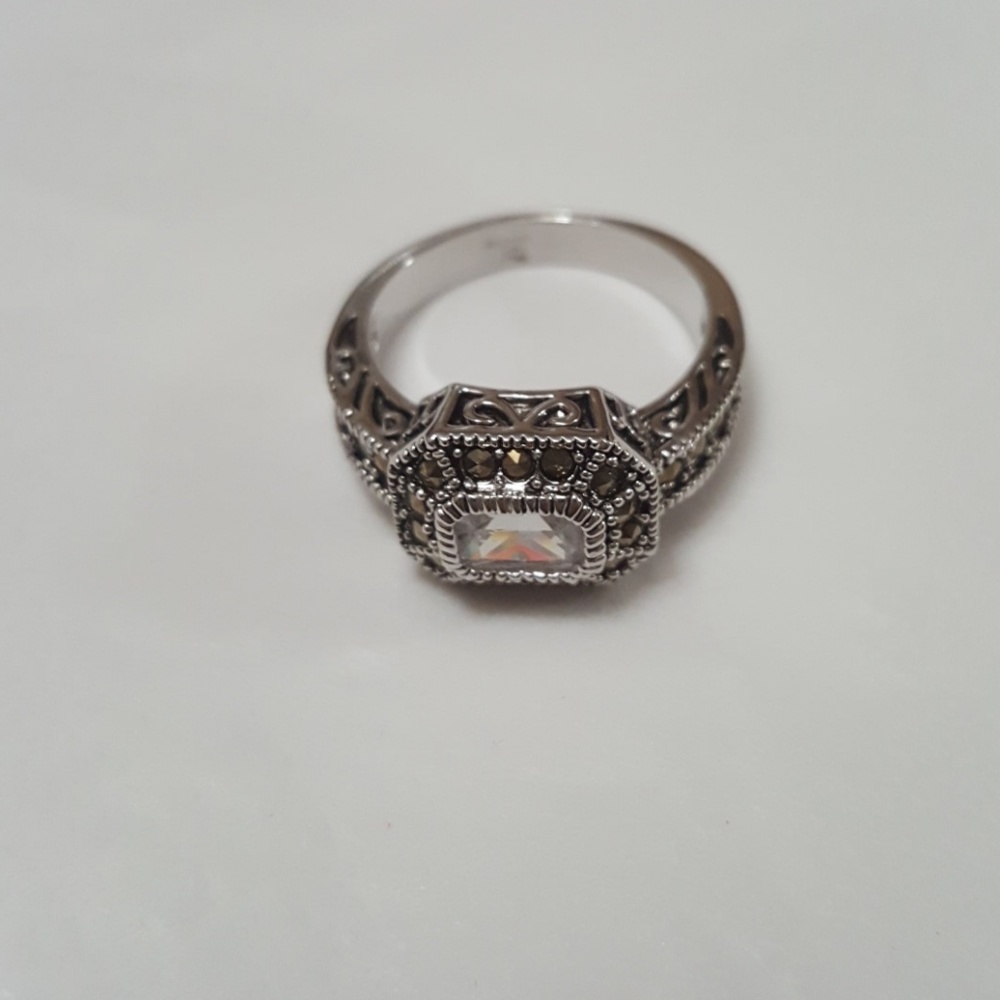 Lia Sophia Victorian Fashion Ring